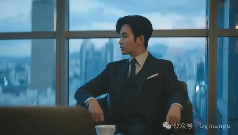 ‌闵熙珍与Hanni聊天记录曝光：娱乐公司内部纷争引发舆论大战！‌