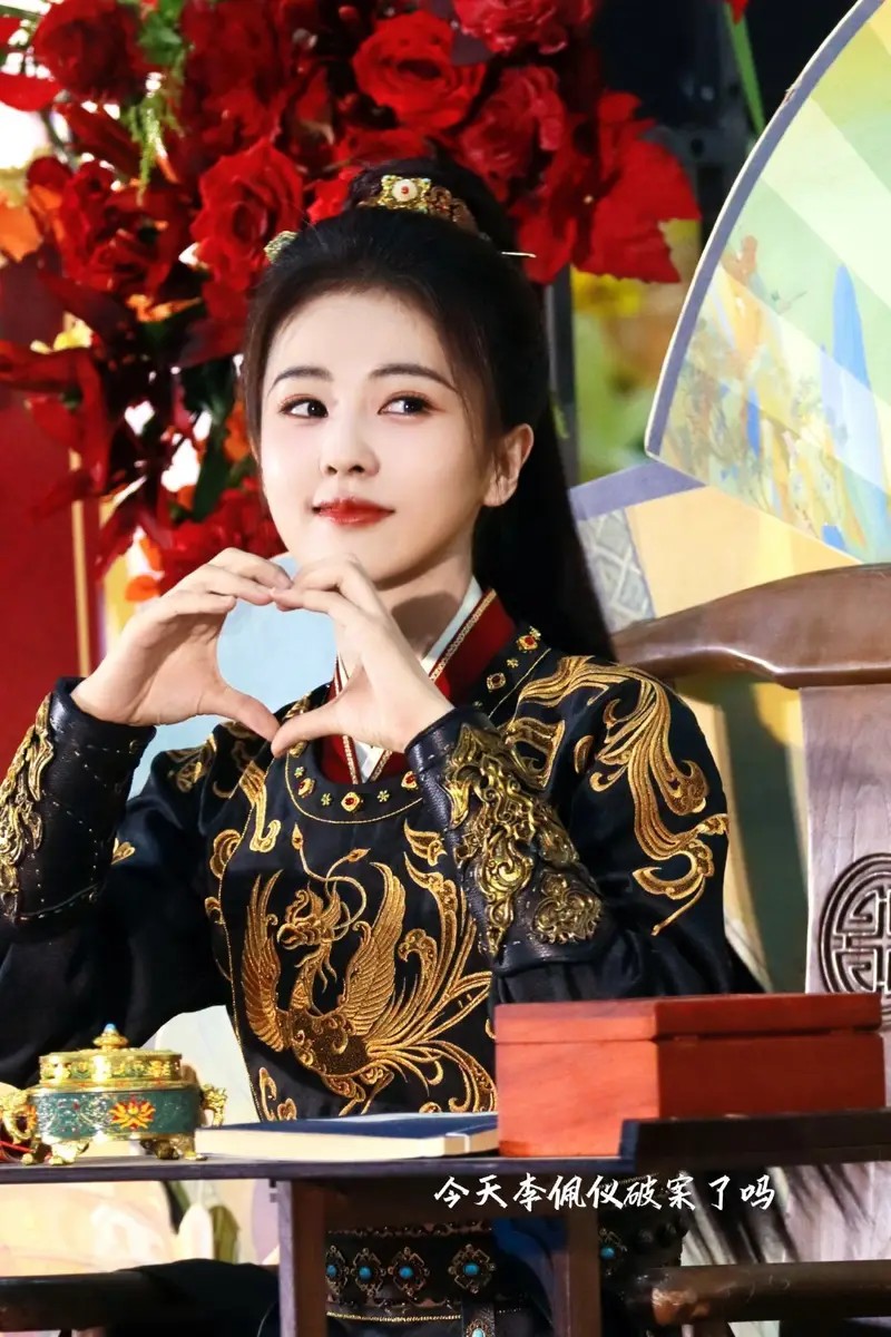 阿雅哽咽谈大S去世：为小S澄清，汪小菲更显冤枉