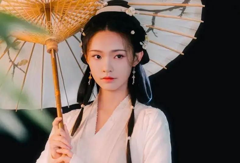 首夺欧洲金靴！姆巴佩：没想超越C罗 只想走出自己的路