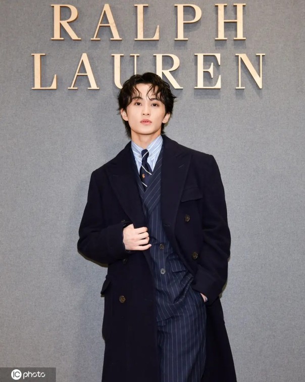 流行巨星迈克尔·杰克逊传记片《迈克尔·杰克逊：巨星之路》曝新先导预告 4月24日北美上映